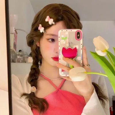 抓住她们